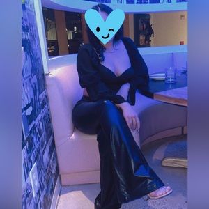 Bodysuit with built-in bra, mesh sleeves